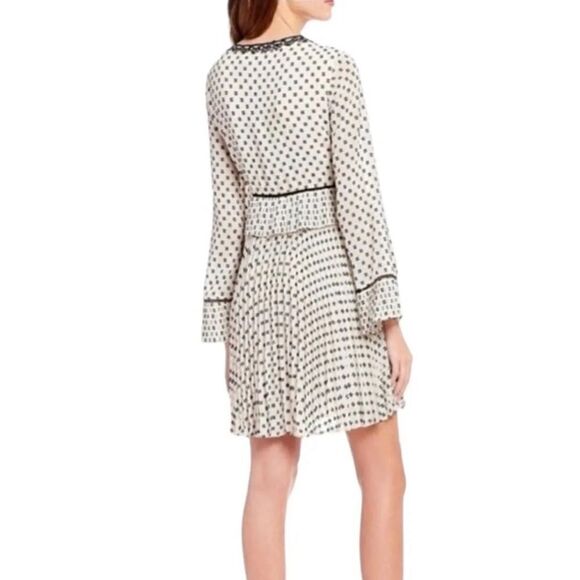 Sz M Chelsea & Violet White& Black Dress $79 MSRP - Picture 3 of 17